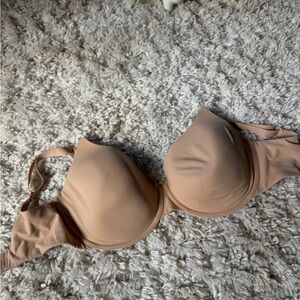 SKIMS Beige comfy Kim kardashian stylish Underwire Bra